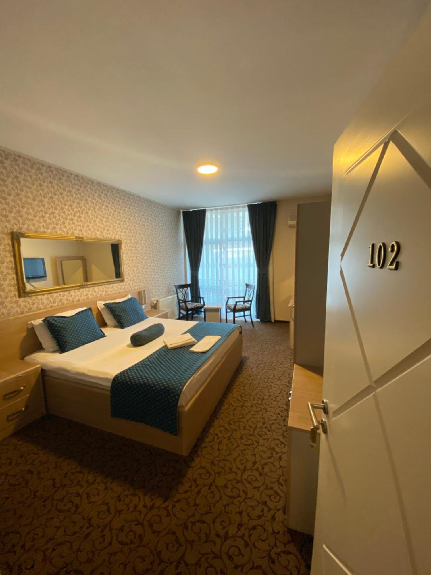 Hotel Pejton Pristina Kültér fotó