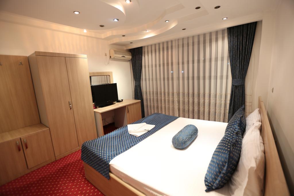 Hotel Pejton Pristina Kültér fotó