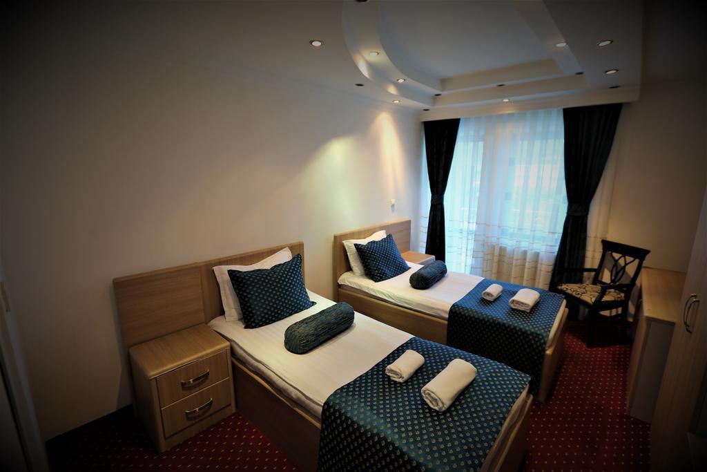 Hotel Pejton Pristina Kültér fotó