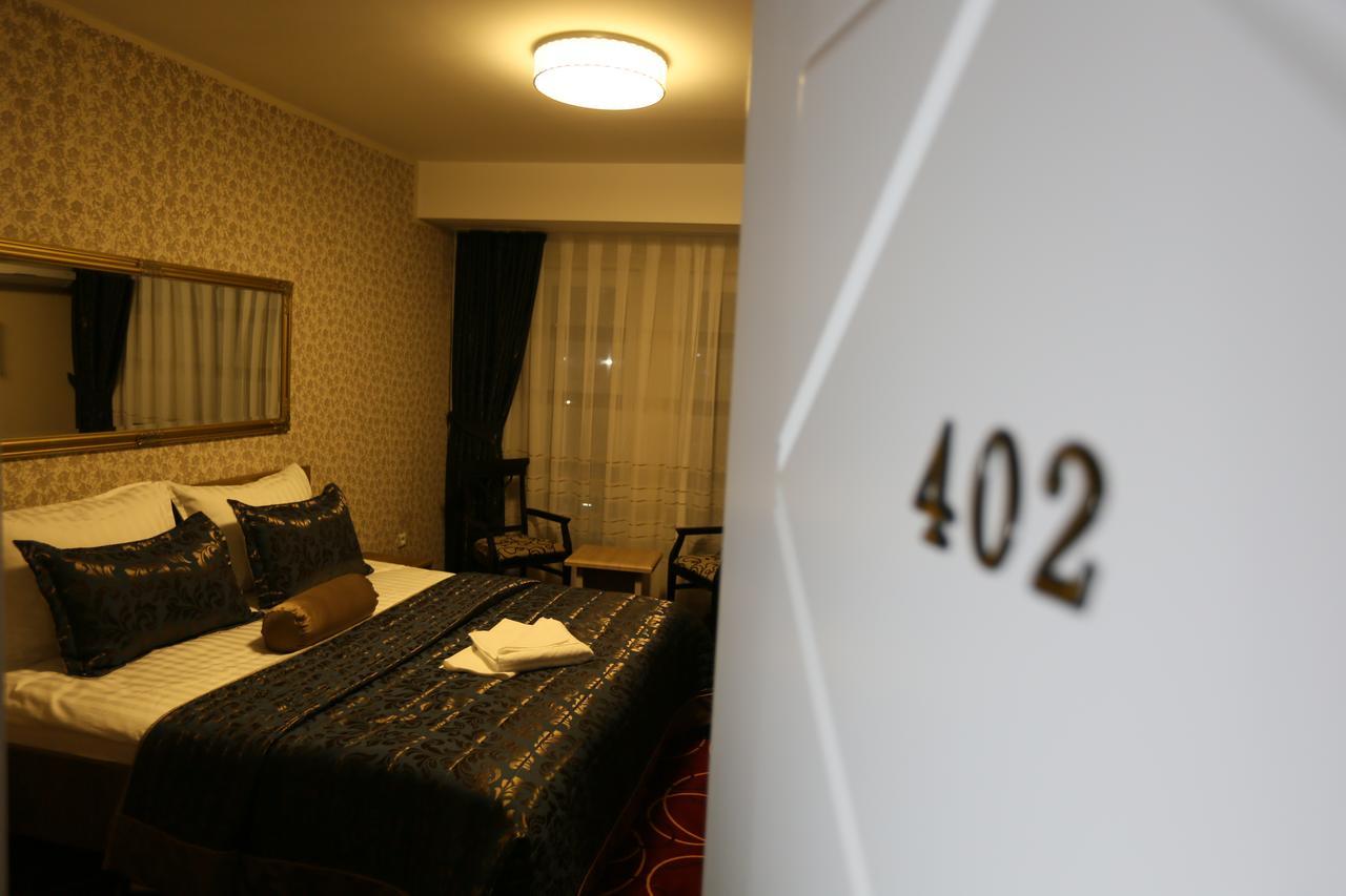 Hotel Pejton Pristina Kültér fotó